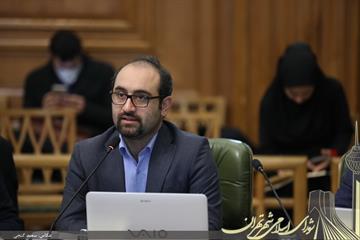 عضو شورای شهر تهران: شهردار تهران توهم استیضاح نشدن دارد/ برخی از پاسخ‌های شهرداری به تذکرات، توهین است